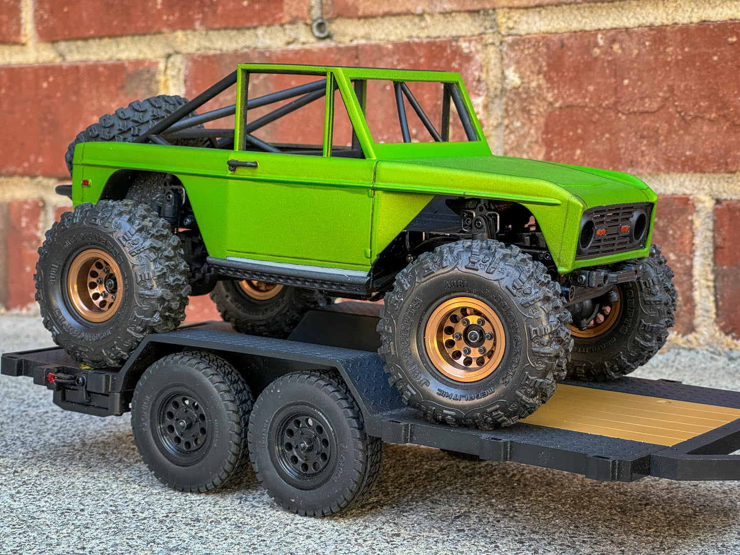 Bronco styled body for SCX 24 in Wicked Green!