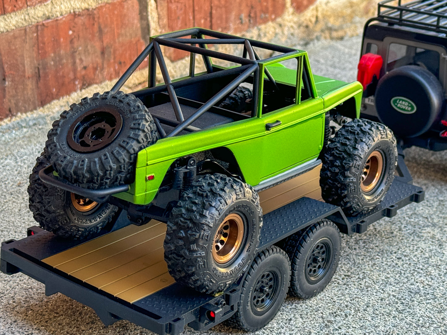 Bronco styled body for SCX 24 in Wicked Green!